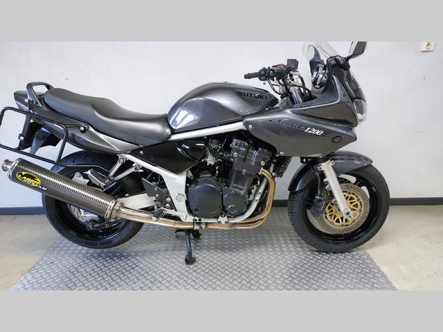 suzuki - bandit-1200-s