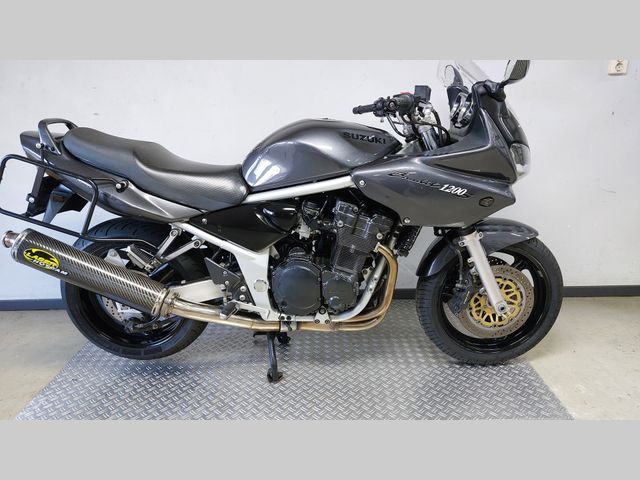 suzuki - bandit-1200-s