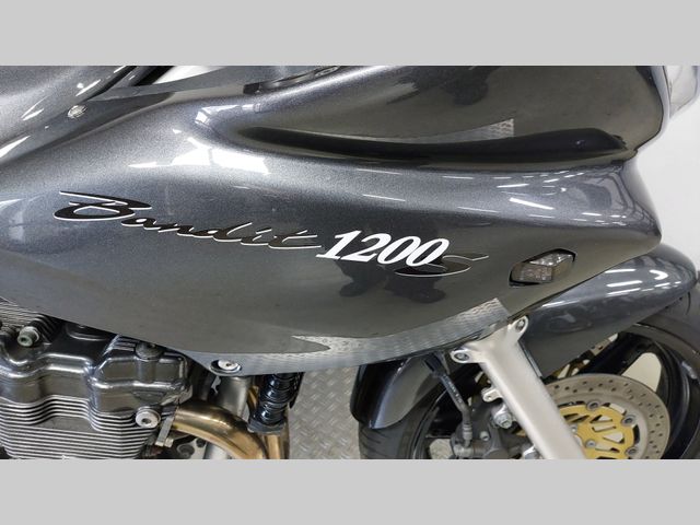 suzuki - bandit-1200-s