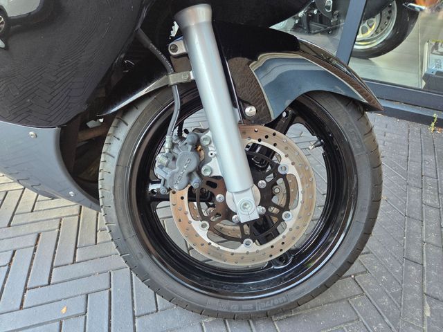 suzuki - gsx-750-f