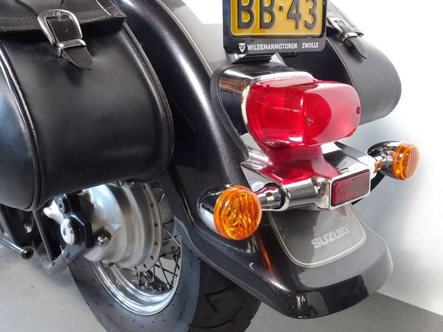 suzuki - c-800-intruder