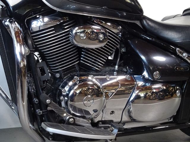 suzuki - c-800-intruder