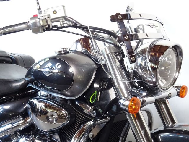 suzuki - c-800-intruder