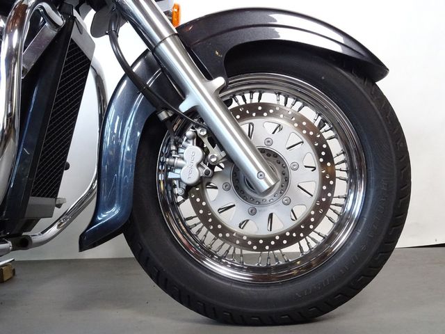 suzuki - c-800-intruder