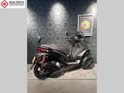 PIAGGIO MP3 300 HPE SPORT – foto 3