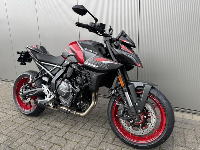 suzuki - gsx-8s