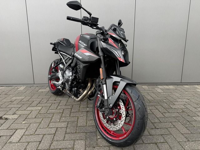 suzuki - gsx-8s