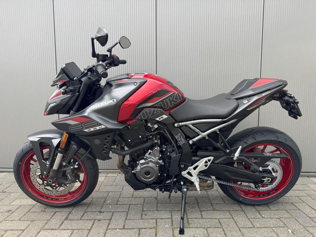 suzuki - gsx-8s