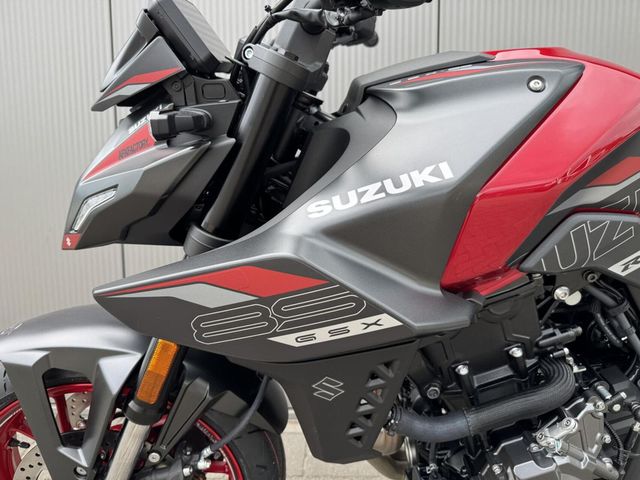 suzuki - gsx-8s