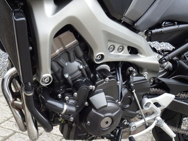yamaha - mt-09