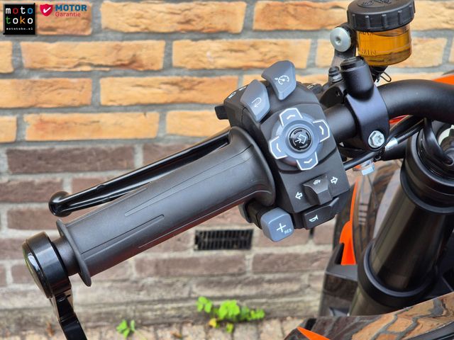 ktm - 1290-super-duke-r-evo