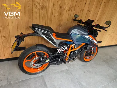 KTM 390 DUKE – foto 3