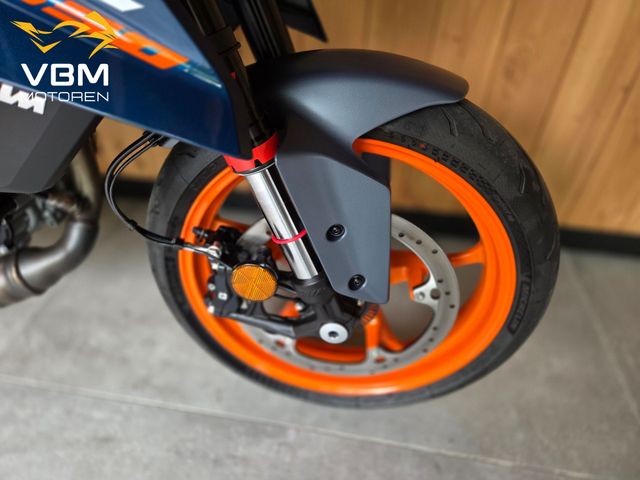 ktm - 390-duke-abs