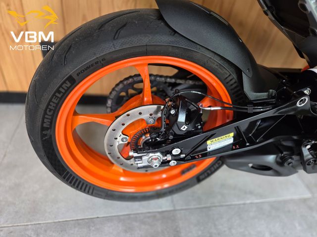 ktm - 390-duke-abs