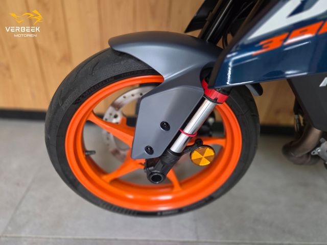 ktm - 390-duke-abs