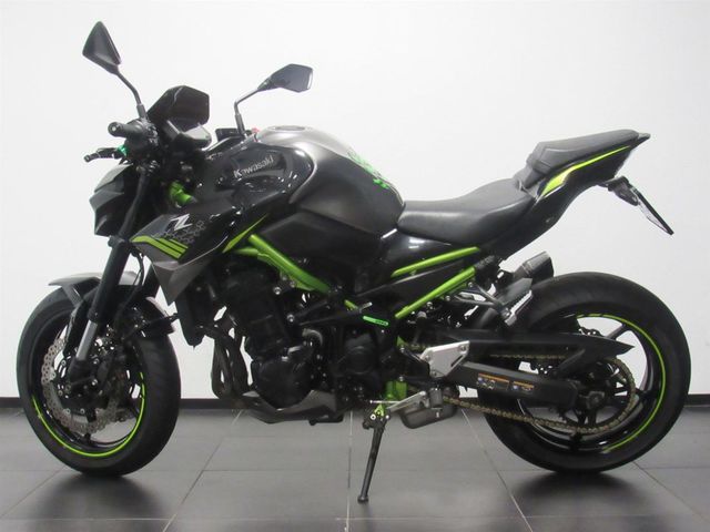 kawasaki - z900