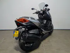Yamaha X-MAX 400 ABS 2020 occasion – foto 3 van 9
