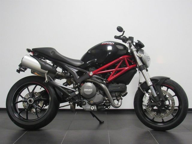 ducati - m-796