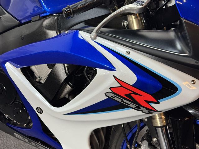 suzuki - gsx-r-600