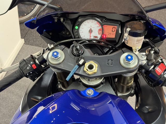 suzuki - gsx-r-600