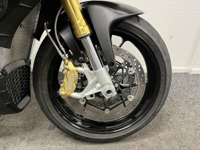 aprilia - tuono-v4
