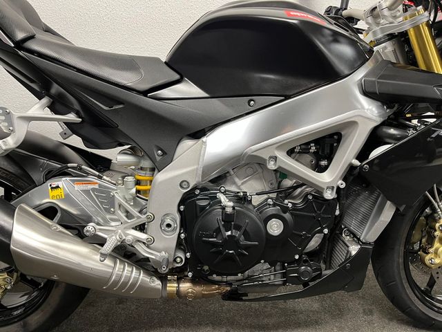 aprilia - tuono-v4