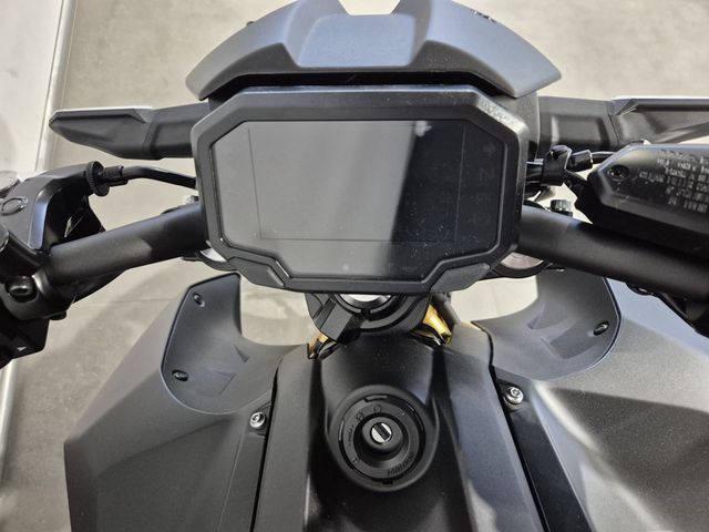 kawasaki - z650-s