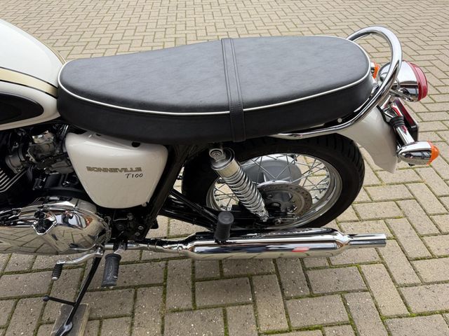 triumph - bonneville-t-100