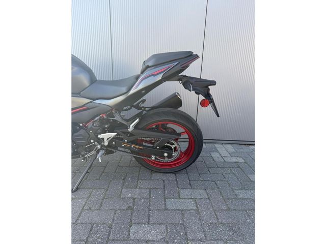 kawasaki - z500-se