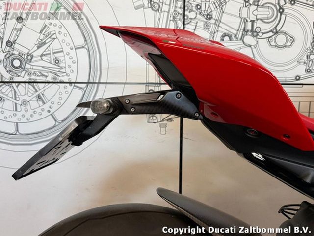 ducati - panigale-v4