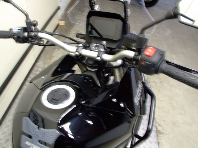 suzuki - v-strom-800