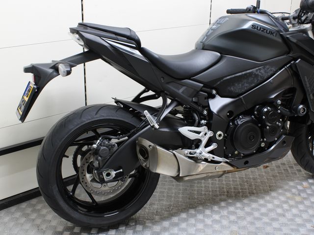 suzuki - gsx-s-950