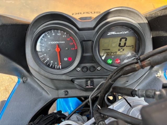 suzuki - gsf-650-s-bandit-abs