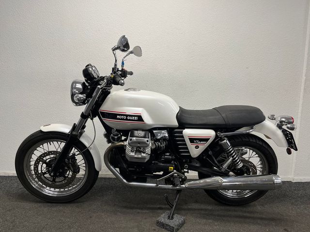 moto-guzzi - v-7-classic