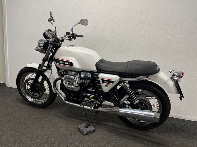 moto-guzzi - v-7-classic