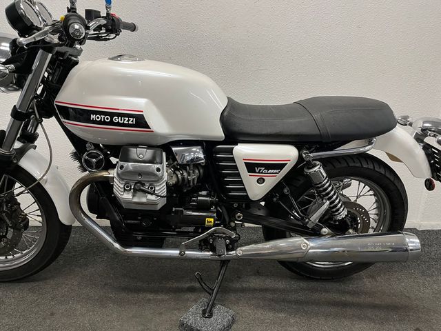 moto-guzzi - v-7-classic