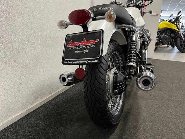 moto-guzzi - v-7-classic