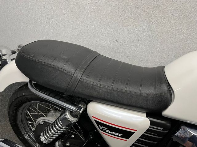 moto-guzzi - v-7-classic