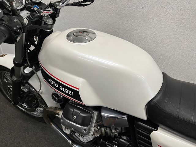 moto-guzzi - v-7-classic