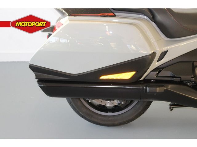 honda - gl-1800-goldwing-bagger