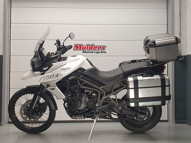 triumph - tiger-800-xca