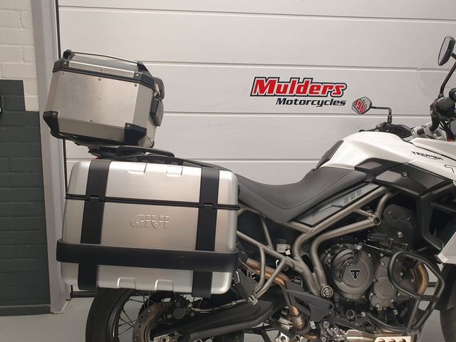 triumph - tiger-800-xca