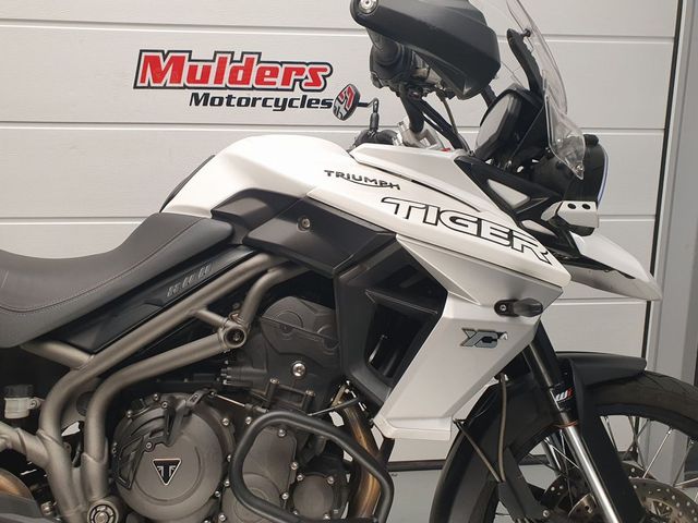 triumph - tiger-800-xca