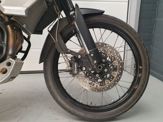 triumph - tiger-800-xca