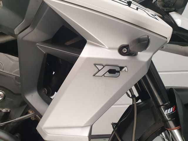 triumph - tiger-800-xca
