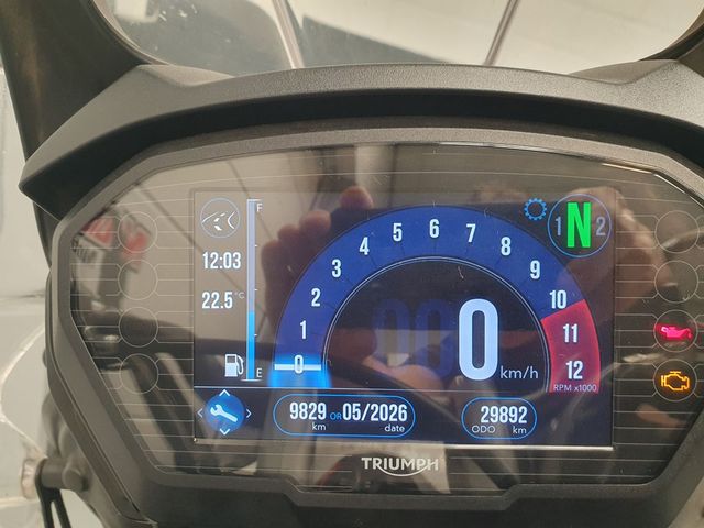 triumph - tiger-800-xca