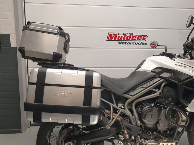 triumph - tiger-800-xca