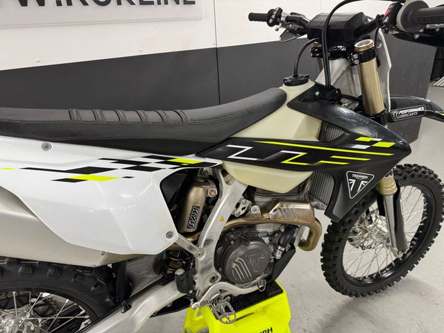 triumph - tf-250-x