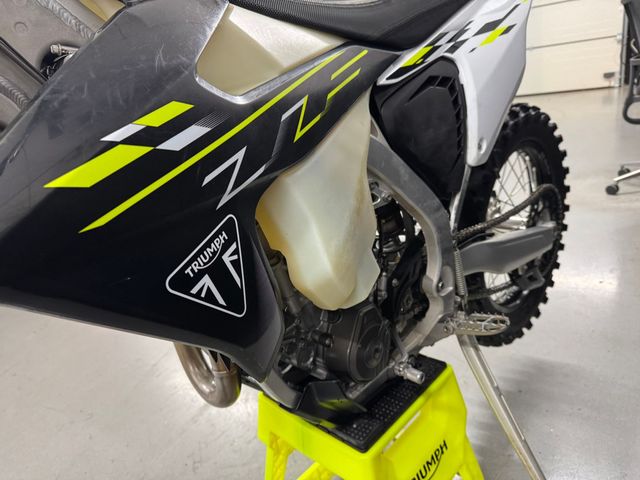 triumph - tf-250-x