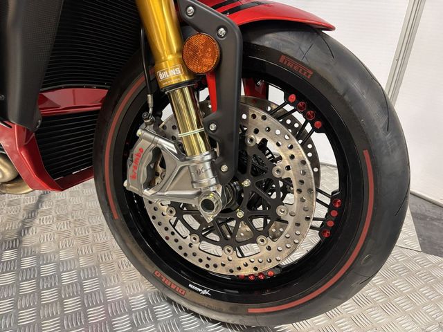 mv-agusta - rush-1000